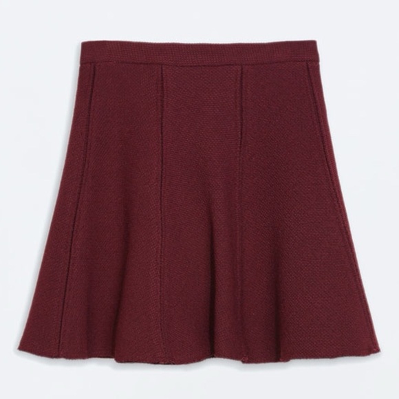 Zara Maroon A-Line Skirt - Picture 2 of 9